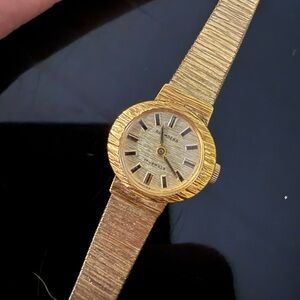 Bamberg ladies' wristwatch featuring a 17-jewel mechanical Gold Filled Swiss